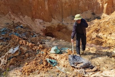 Huyện Sóc Sơn đang điều tra vụ đổ trộm chất thải tại xã Bắc Sơn