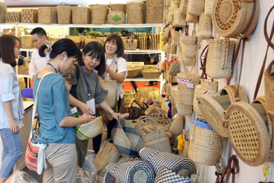 Gần 600 nhà nhập khẩu tham gia hội chợ Hà Nội Giftshow 2019