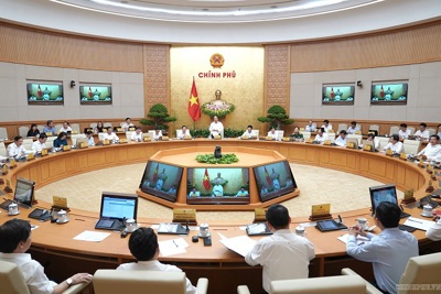 Thủ tướng Nguyễn Xuân Phúc: Tình hình 9 tháng tốt hơn so với dự báo