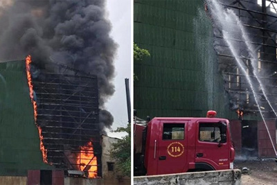 Nghệ An: Cháy lớn tại lò luyện thiếc
