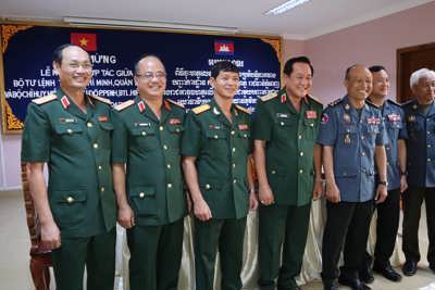 Bộ Tư lệnh TP Hồ Chí Minh ký hợp tác với Bộ Chỉ huy Hiến binh Thủ đô PhnomPenh