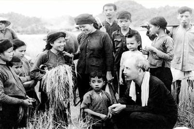 Chủ tịch Hồ Chí Minh - tấm gương lớn về sự nêu gương