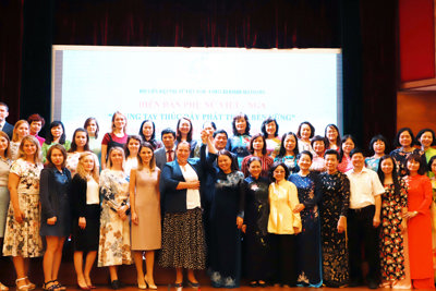 Phụ nữ Việt - Nga trao đổi kinh nghiệm trong thúc đẩy phát triển bền vững