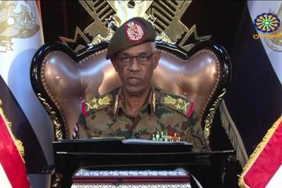 Một ngày sau khi cầm quyền, lãnh đạo mới của Sudan từ chức