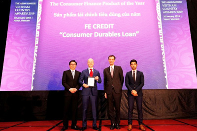FE CREDIT nhận giải thưởng "sản phẩm tài chính tiêu dùng xuất sắc nhất"
