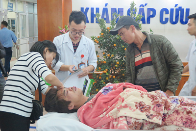 Hà Nội: Ngành y tế “trực chiến” xuyên Tết