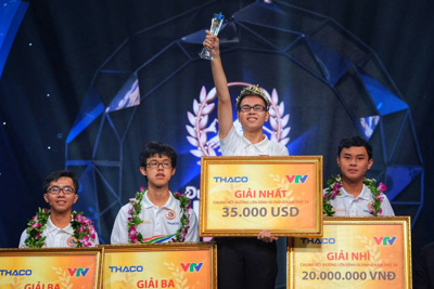 Chàng trai xứ Nghệ giành vòng nguyệt quế Đường lên đỉnh Olympia 2019