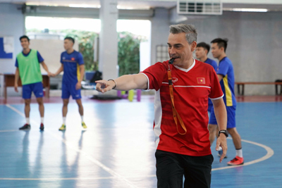 Tuyển futsal Việt Nam sang Tây Ban Nha tập huấn