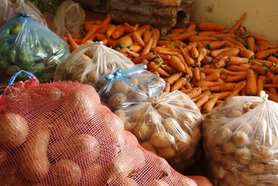 Sơn Tây: Nông dân ủng hộ 2 tấn rau quả cho lực lượng tuyến đầu chống dịch