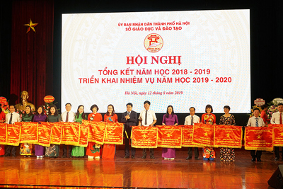 Chủ tịch Nguyễn Đức Chung: Phát triển giáo dục Thủ đô hội nhập khu vực và thế giới