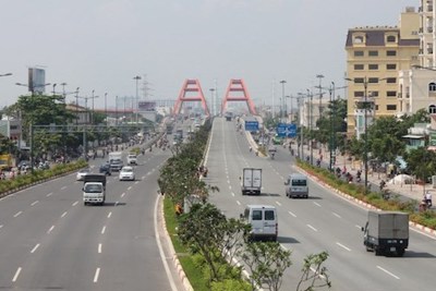 TP Hồ Chí Minh: Hạn chế lưu thông trên đường Phạm Văn Đồng và dọc kênh Nhiêu Lộc