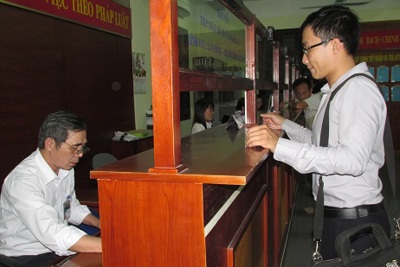Hà Nội: Đề nghị chưa xem xét cắt biên chế tại những quận mới