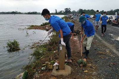 Huyện Quốc Oai: Ấm áp màu xanh tình nguyện nơi vùng lũ