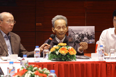 Nhiều tư liệu quý bằng hình ảnh được hiến tặng cho Bảo tàng Hà Nội