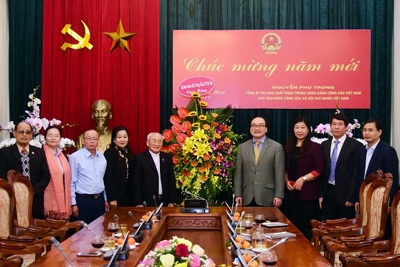 Ủy ban Đoàn kết Công giáo Việt Nam TP chúc Tết Đảng bộ TP Hà Nội