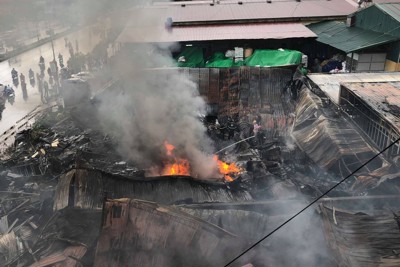 Thông tin mới nhất về vụ cháy tại chợ Gạo ở TP Hưng Yên