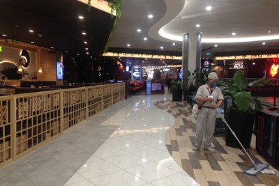 Chùm ảnh: Aeon Mall Hà Đông trầm lắng trong mùa dịch bệnh Covid-19