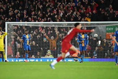 Đá lại vòng 4 FA Cup: Liverpool thắng may mắn