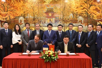 Hà Nội ký biên bản hợp tác xây dựng chợ đầu mối quốc tế nông sản