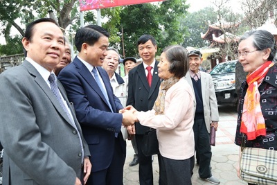Chủ tịch Nguyễn Đức Chung thăm, chúc Tết Câu lạc bộ Thăng Long