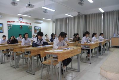 Tuyển sinh vào lớp 10 ở Hà Nội: 8 thí sinh vi phạm quy chế trong ngày thi đầu tiên