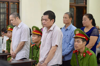 Mở lại phiên tòa xét xử 5 bị cáo vụ gian lận thi cử tại Hà Giang