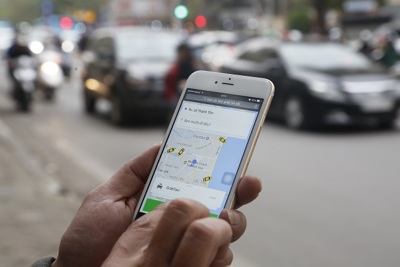 Taxi công nghệ phải đeo mào: Cần thiết để nhận diện và quản lý