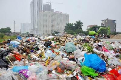 Giải pháp nào cho việc thu gom xử lý rác thải đô thị?