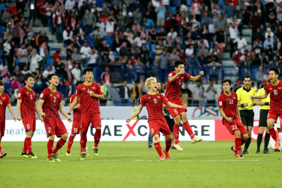 Hạ Jordan trên chấm luân lưu, Việt Nam vào tứ kết Asian Cup 2019