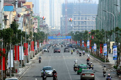 Chủ tịch Nguyễn Đức Chung yêu cầu thực hiện ngay các biện pháp cải thiện môi trường không khí