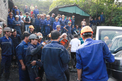 Quảng Ninh: Giải cứu thành công 6 công nhân bị mắc kẹt tại hầm lò