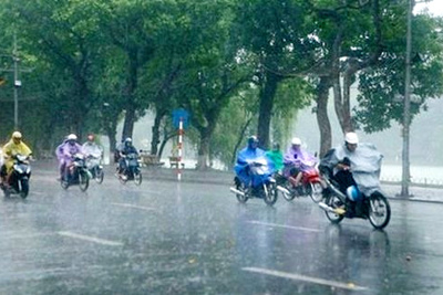 Không khí lạnh gây mưa diện rộng, Hà Nội mưa to, trời chuyển rét