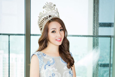 Hoa hậu Mi Mi Trần hóa công nương gợi cảm