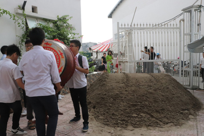 Hà Nội: Trường học bị đổ gạch, cát ngay trước thềm khai giảng