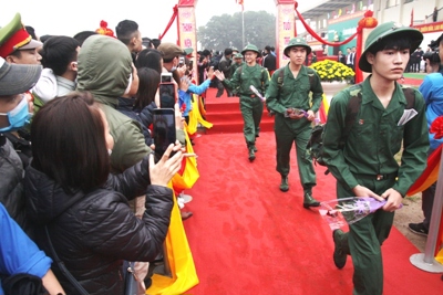 Hành trang nhập ngũ nặng trĩu tình yêu thương