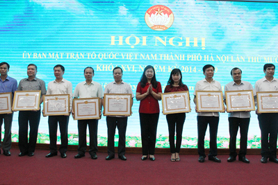 Khen thưởng 42 tập thể trong vận động ủng hộ Quỹ “Vì biển, đảo Việt Nam” năm 2019