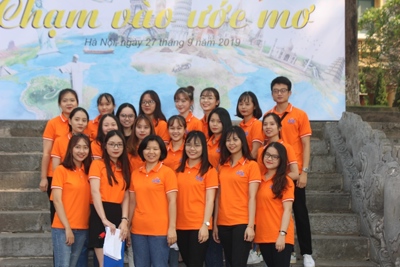 Trường Đại học Thủ đô Hà Nội đón 79 tân sinh viên khoa Văn hóa du lịch