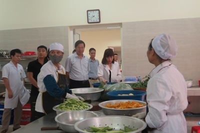 Huy động Ban phụ huynh trong giám sát an toàn thực phẩm tại trường học