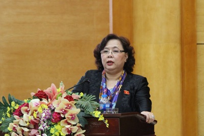 Chủ tịch HĐND TP Nguyễn Thị Bích Ngọc tiếp xúc cử tri quận Tây Hồ