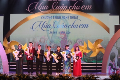 Quỹ Bảo trợ trẻ em Việt Nam tiếp nhận hơn 114 tỷ đồng