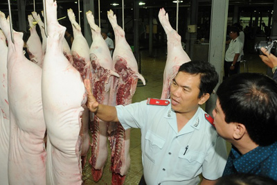 Siết chặt quản lý thị trường, nguồn gốc thịt lợn dịp Tết