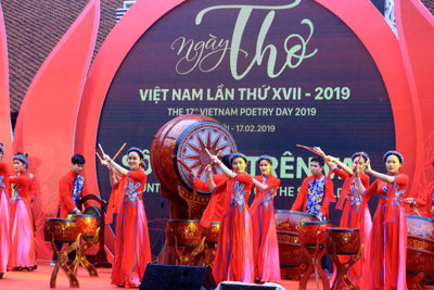 Quảng bá thơ ca Việt Nam ra thế giới: Vượt rào cản ngôn ngữ