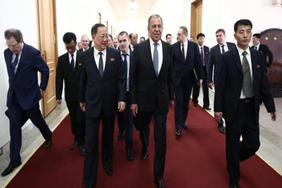Ngoại trưởng Nga kêu gọi "từng bước dỡ bỏ" các lệnh trừng phạt với Triều Tiên