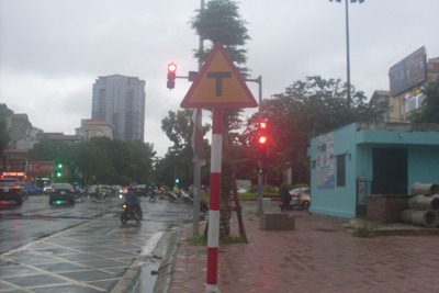 [Bạn đọc viết] Cần sớm hoàn chỉnh đường Nguyễn Văn Huyên kéo dài