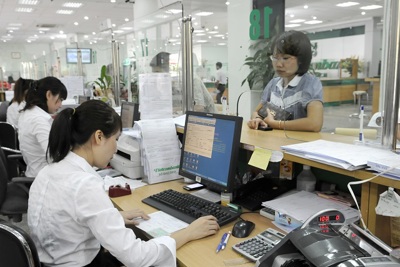 Giãn thời hạn xử lý sở hữu chéo ngân hàng: Đừng để “nhờn thuốc”