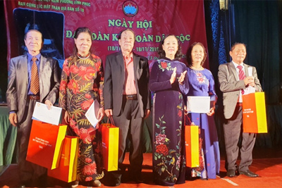 Trưởng ban Dân vận Trung ương Trương Thị Mai dự Ngày hội Đại đoàn kết toàn dân tộc ở Hà Nội