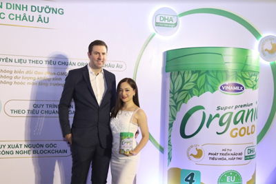 Vinamilk ra mắt sữa công thức trẻ em chuẩn Organic châu Âu đầu tiên tại Việt Nam
