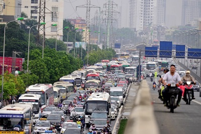 Hà Nội: Chỉ số chất lượng không khí các điểm giao thông vẫn ở mức cao