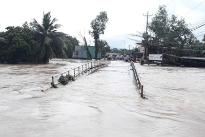 Phú Quốc ngập lụt nặng, đã sơ tán 2.000 dân đến nơi an toàn