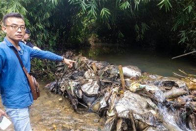 Viwasupco thừa nhận nước sạch sông Đà bị nhiễm dầu